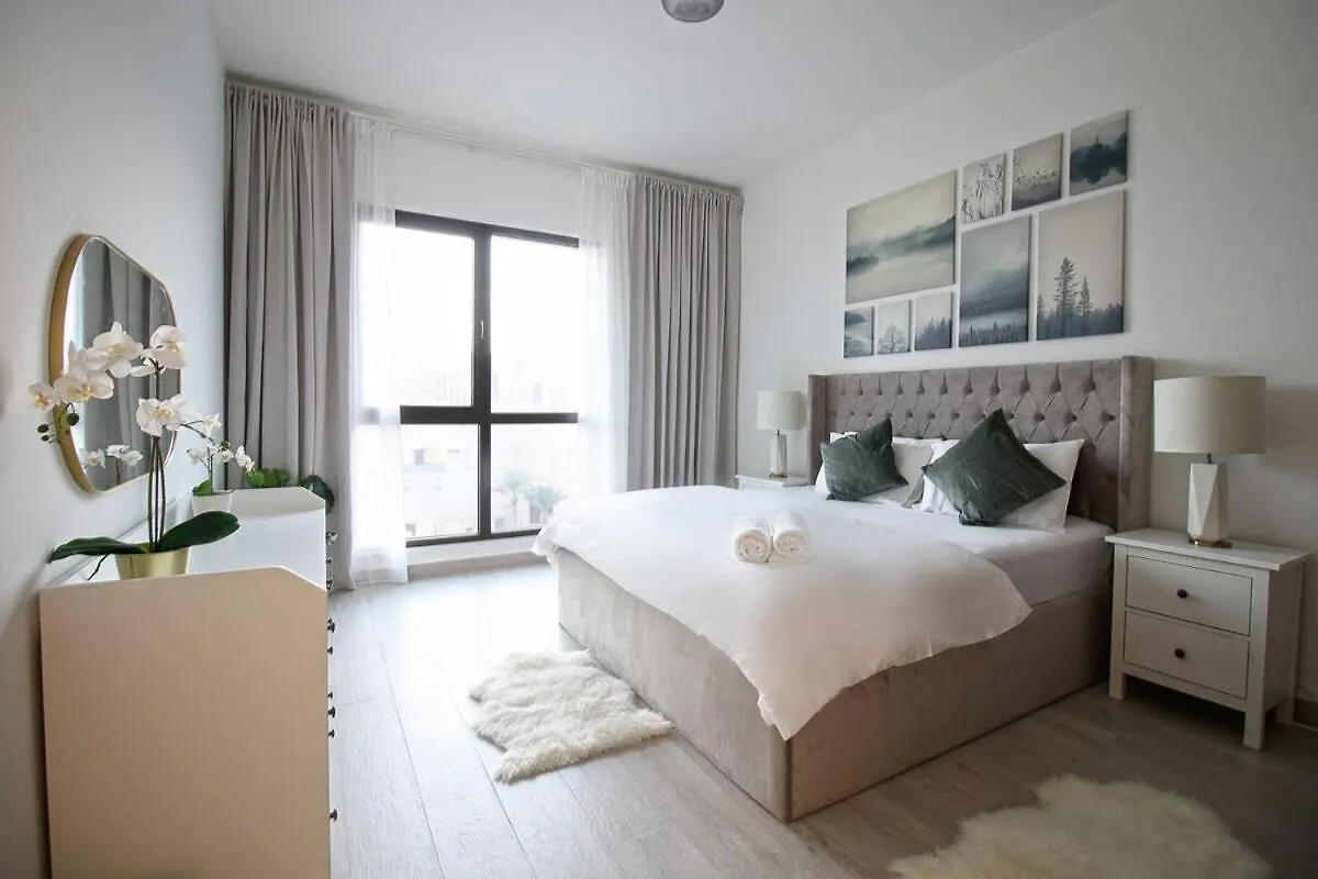 1 Bedroom Apartment With Burj Alarab View From Your Balcony R507 Dubai